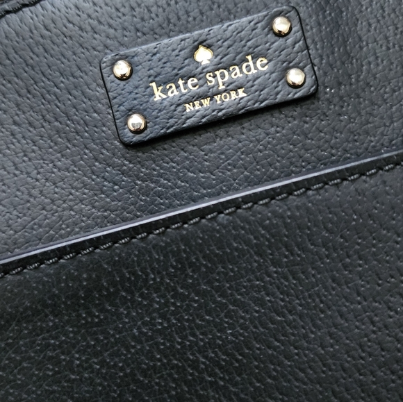 Like New ♠️Kate Spade♠️ black crossbody - Picture 2 of 8